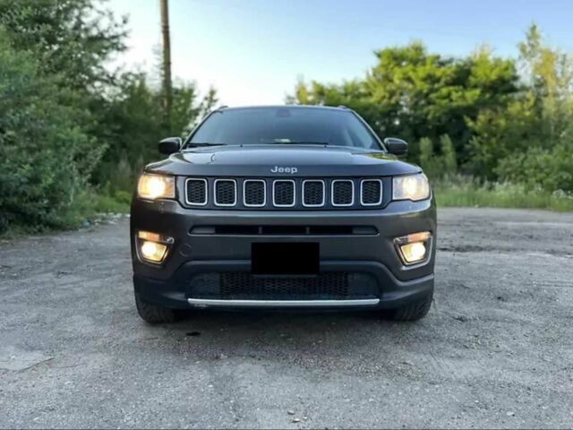 Сірий Джип Compass, об'ємом двигуна 2.4 л та пробігом 78 тис. км за 11700 $, фото 1 на Automoto.ua