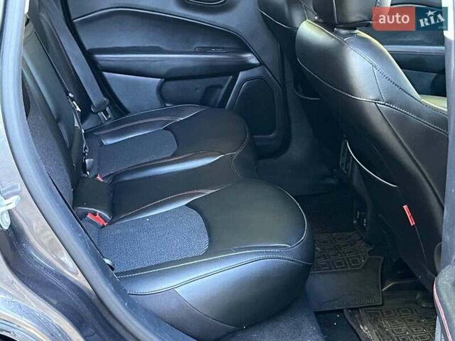Серый Джип Компас, объемом двигателя 2.4 л и пробегом 128 тыс. км за 15490 $, фото 27 на Automoto.ua