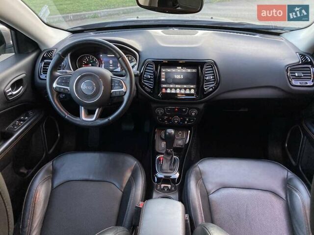Серый Джип Компас, объемом двигателя 2.4 л и пробегом 46 тыс. км за 15999 $, фото 3 на Automoto.ua