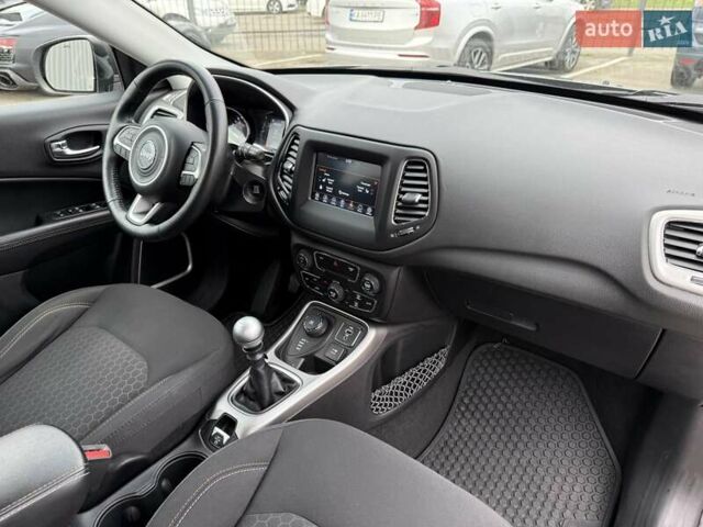 Сірий Джип Compass, об'ємом двигуна 2.4 л та пробігом 127 тис. км за 14900 $, фото 26 на Automoto.ua
