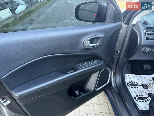 Серый Джип Компас, объемом двигателя 2.36 л и пробегом 69 тыс. км за 15800 $, фото 37 на Automoto.ua