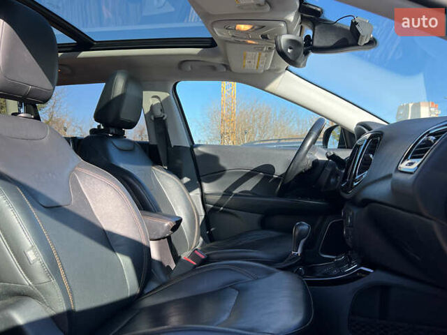 Сірий Джип Compass, об'ємом двигуна 2.4 л та пробігом 167 тис. км за 17700 $, фото 8 на Automoto.ua
