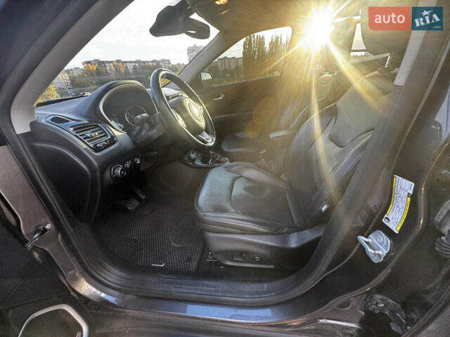 Серый Джип Компас, объемом двигателя 2.36 л и пробегом 183 тыс. км за 15400 $, фото 11 на Automoto.ua