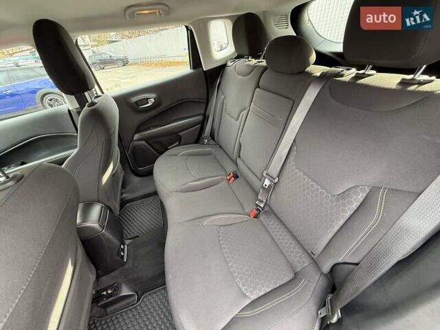 Сірий Джип Compass, об'ємом двигуна 2.4 л та пробігом 127 тис. км за 14900 $, фото 32 на Automoto.ua
