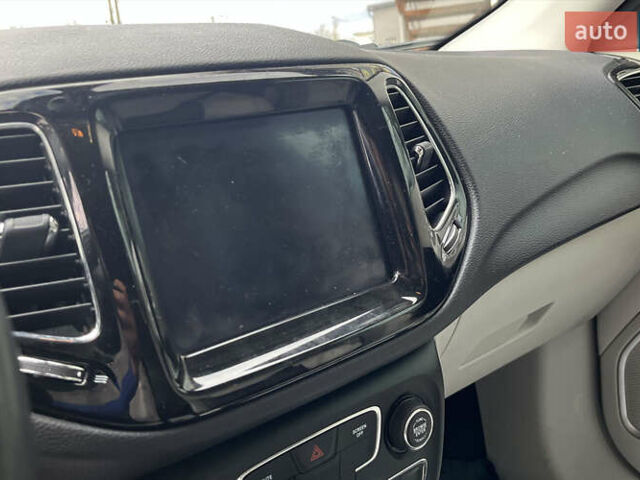 Сірий Джип Compass, об'ємом двигуна 2.36 л та пробігом 220 тис. км за 13800 $, фото 11 на Automoto.ua