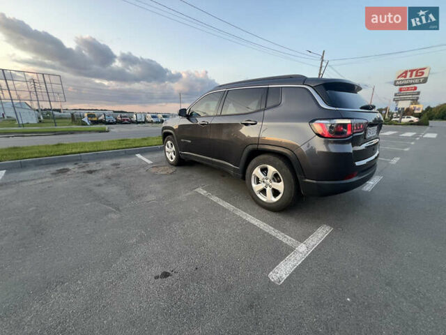 Серый Джип Компас, объемом двигателя 2.36 л и пробегом 120 тыс. км за 15600 $, фото 3 на Automoto.ua