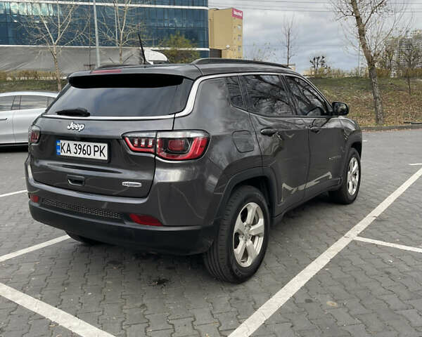 Серый Джип Компас, объемом двигателя 2.36 л и пробегом 105 тыс. км за 13500 $, фото 7 на Automoto.ua