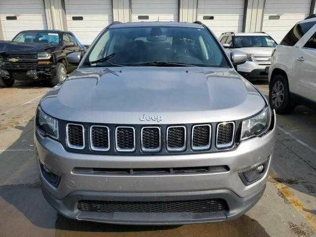 Сірий Джип Compass, об'ємом двигуна 2.4 л та пробігом 132 тис. км за 13900 $, фото 22 на Automoto.ua