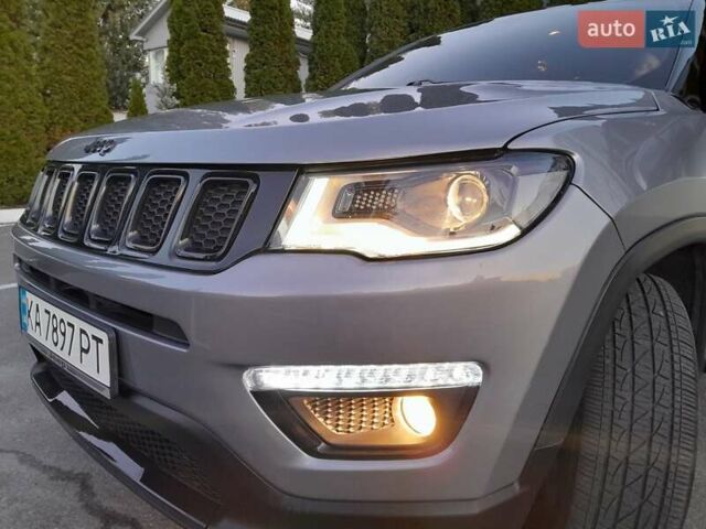 Джип Компас 2018 в Киеве на Automoto.ua Серый Джип Компас, объемом двигателя 2.4 л и пробегом 119 тыс. км за 15950 $, фото 79 на Automoto.ua