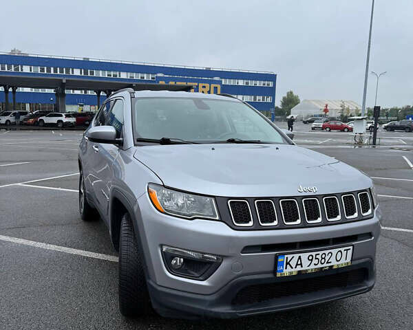 Сірий Джип Compass, об'ємом двигуна 2.36 л та пробігом 118 тис. км за 15500 $, фото 3 на Automoto.ua