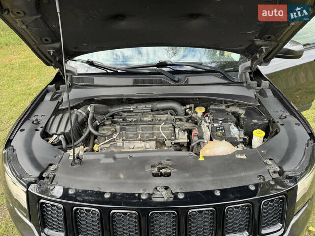 Сірий Джип Compass, об'ємом двигуна 2.4 л та пробігом 89 тис. км за 15200 $, фото 10 на Automoto.ua