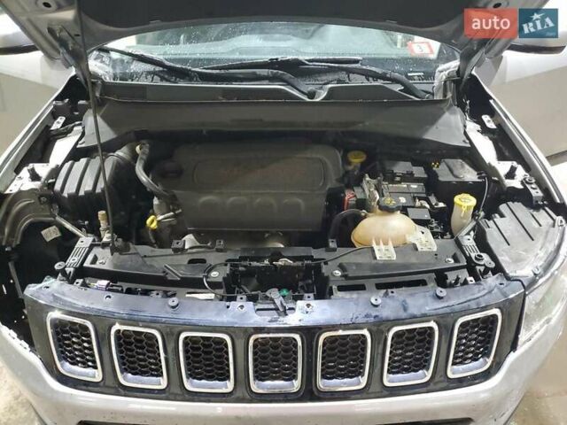Джип Compass 2018 у Києві на Automoto.ua Сірий Джип Compass, об'ємом двигуна 2.4 л та пробігом 106 тис. км за 2600 $, фото 11 на Automoto.ua