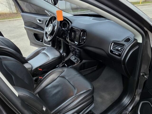 Сірий Джип Compass, об'ємом двигуна 2.4 л та пробігом 75 тис. км за 15000 $, фото 5 на Automoto.ua