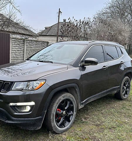 Серый Джип Компас, объемом двигателя 2.36 л и пробегом 755 тыс. км за 15000 $, фото 9 на Automoto.ua