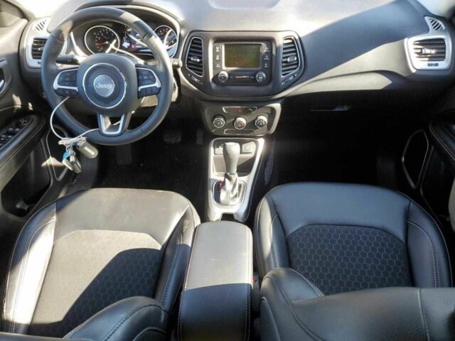 Серый Джип Компас, объемом двигателя 2.4 л и пробегом 107 тыс. км за 2800 $, фото 7 на Automoto.ua