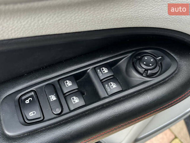 Сірий Джип Compass, об'ємом двигуна 2.36 л та пробігом 220 тис. км за 13800 $, фото 16 на Automoto.ua