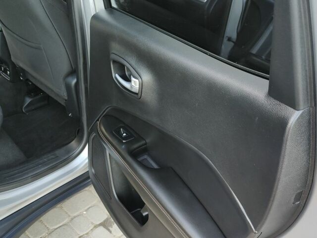 Серый Джип Компас, объемом двигателя 2.4 л и пробегом 173 тыс. км за 15800 $, фото 22 на Automoto.ua