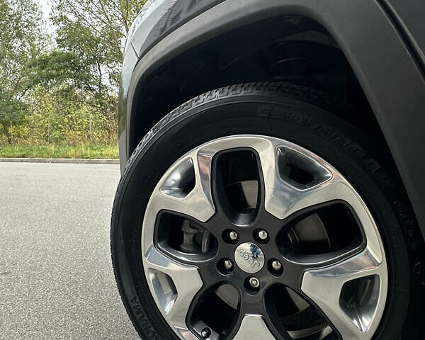 Сірий Джип Compass, об'ємом двигуна 2.36 л та пробігом 52 тис. км за 18500 $, фото 9 на Automoto.ua