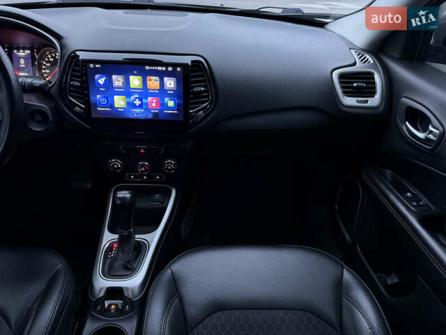 Серый Джип Компас, объемом двигателя 2.36 л и пробегом 105 тыс. км за 14950 $, фото 22 на Automoto.ua