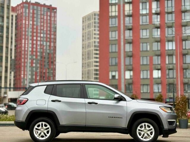 Серый Джип Компас, объемом двигателя 2.4 л и пробегом 190 тыс. км за 13400 $, фото 4 на Automoto.ua