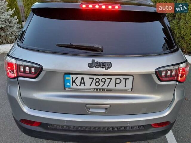 Джип Компас 2018 в Киеве на Automoto.ua Серый Джип Компас, объемом двигателя 2.4 л и пробегом 119 тыс. км за 15950 $, фото 16 на Automoto.ua