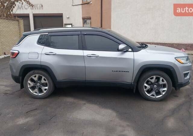 Серый Джип Компас, объемом двигателя 2.36 л и пробегом 60 тыс. км за 18200 $, фото 2 на Automoto.ua