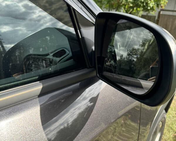 Сірий Джип Compass, об'ємом двигуна 2.4 л та пробігом 89 тис. км за 15200 $, фото 2 на Automoto.ua