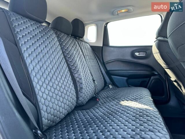 Серый Джип Компас, объемом двигателя 2.4 л и пробегом 176 тыс. км за 15200 $, фото 20 на Automoto.ua
