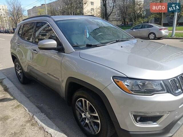 Сірий Джип Compass, об'ємом двигуна 2.4 л та пробігом 100 тис. км за 13600 $, фото 12 на Automoto.ua