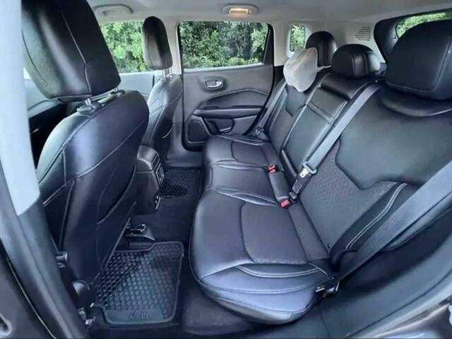 Сірий Джип Compass, об'ємом двигуна 2.4 л та пробігом 78 тис. км за 11700 $, фото 10 на Automoto.ua