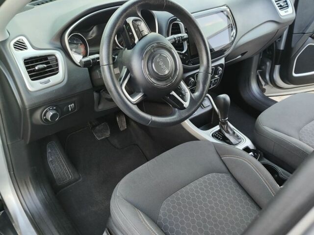 Серый Джип Компас, объемом двигателя 2.4 л и пробегом 173 тыс. км за 15800 $, фото 12 на Automoto.ua