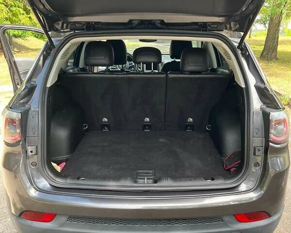 Сірий Джип Compass, об'ємом двигуна 2.36 л та пробігом 78 тис. км за 15300 $, фото 7 на Automoto.ua