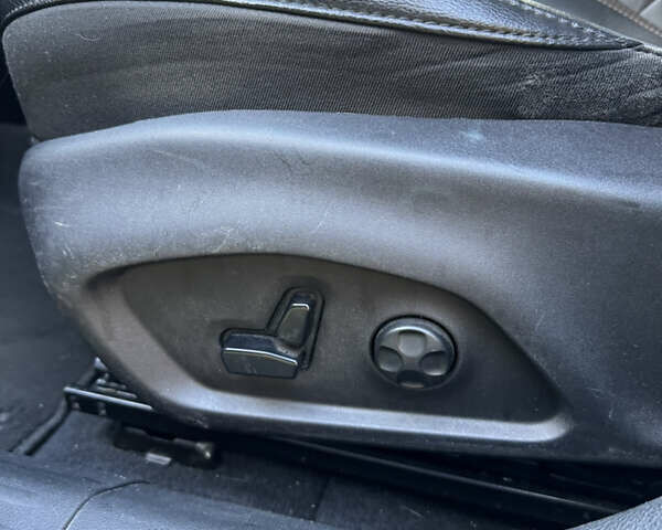 Джип Компас 2018 в Киеве на Automoto.ua Серый Джип Компас, объемом двигателя 2.4 л и пробегом 144 тыс. км за 15800 $, фото 22 на Automoto.ua