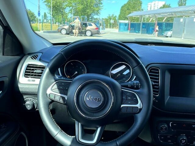 Сірий Джип Compass, об'ємом двигуна 2.4 л та пробігом 62 тис. км за 15500 $, фото 7 на Automoto.ua