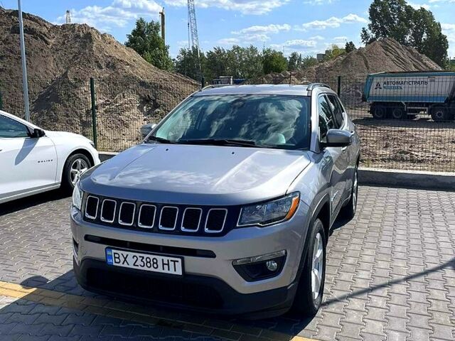 Сірий Джип Compass, об'ємом двигуна 2.4 л та пробігом 62 тис. км за 15500 $, фото 1 на Automoto.ua