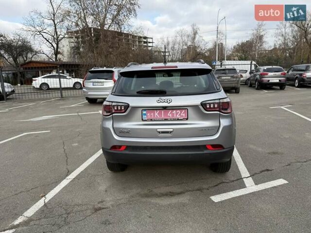 Сірий Джип Compass, об'ємом двигуна 2.4 л та пробігом 127 тис. км за 14900 $, фото 3 на Automoto.ua