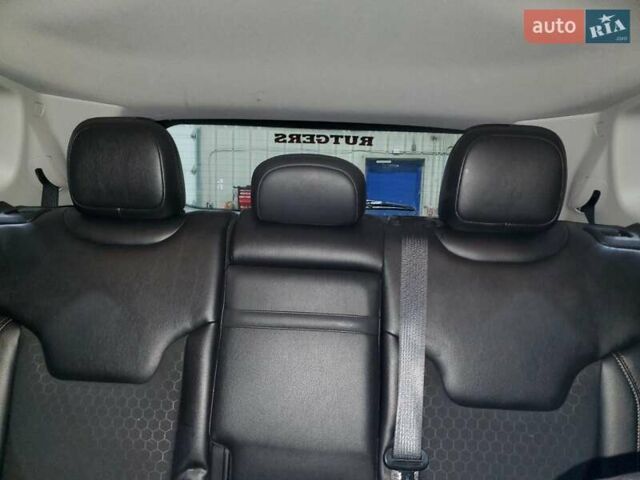 Джип Compass 2018 у Києві на Automoto.ua Сірий Джип Compass, об'ємом двигуна 2.4 л та пробігом 106 тис. км за 2600 $, фото 9 на Automoto.ua