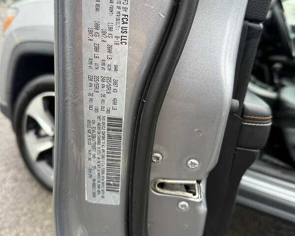 Сірий Джип Compass, об'ємом двигуна 2.36 л та пробігом 118 тис. км за 15500 $, фото 31 на Automoto.ua