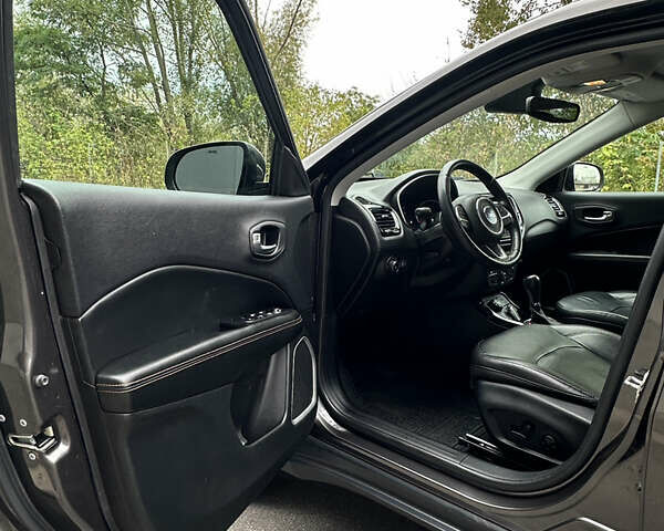 Сірий Джип Compass, об'ємом двигуна 2.36 л та пробігом 52 тис. км за 18500 $, фото 16 на Automoto.ua