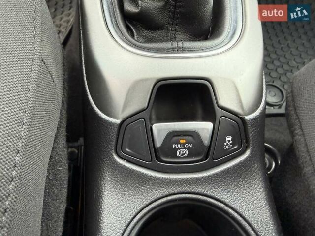 Сірий Джип Compass, об'ємом двигуна 2.4 л та пробігом 127 тис. км за 14900 $, фото 20 на Automoto.ua