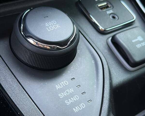 Сірий Джип Compass, об'ємом двигуна 2.36 л та пробігом 73 тис. км за 18400 $, фото 22 на Automoto.ua