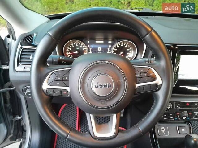 Джип Компас 2018 в Киеве на Automoto.ua Серый Джип Компас, объемом двигателя 2.4 л и пробегом 119 тыс. км за 15950 $, фото 45 на Automoto.ua