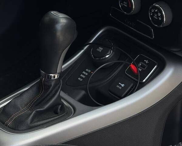 Сірий Джип Compass, об'ємом двигуна 2.36 л та пробігом 130 тис. км за 15000 $, фото 11 на Automoto.ua