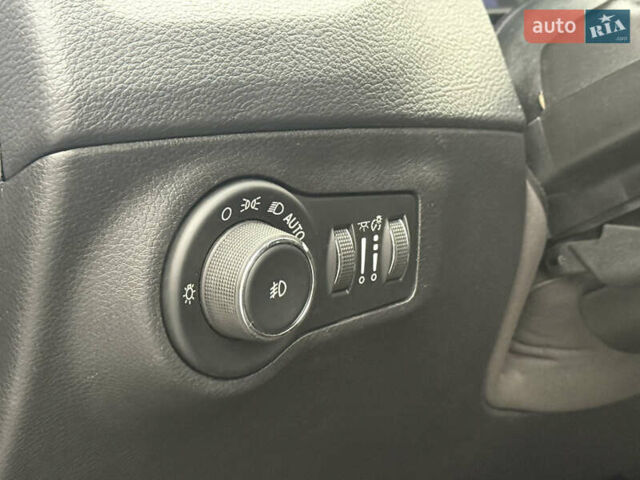 Серый Джип Компас, объемом двигателя 2.36 л и пробегом 230 тыс. км за 15999 $, фото 20 на Automoto.ua