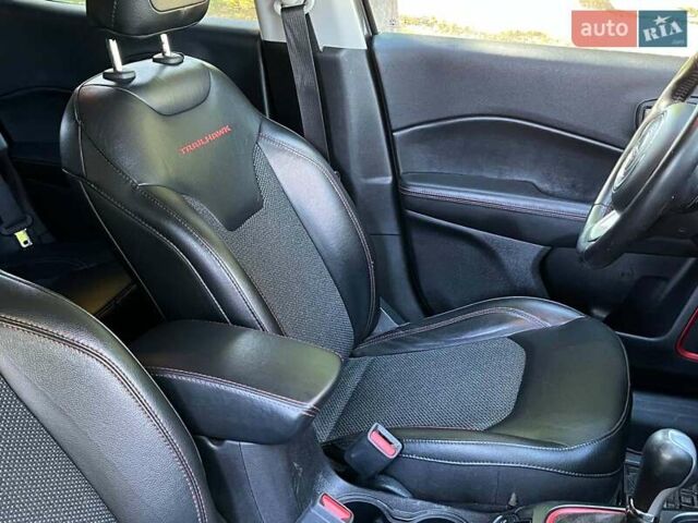 Серый Джип Компас, объемом двигателя 2.4 л и пробегом 128 тыс. км за 15490 $, фото 19 на Automoto.ua