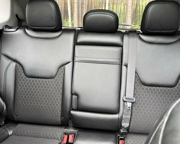 Сірий Джип Compass, об'ємом двигуна 2.4 л та пробігом 89 тис. км за 15200 $, фото 13 на Automoto.ua