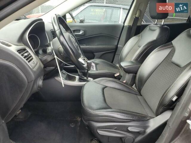 Джип Компас 2018 в Хмельницком на Automoto.ua Серый Джип Компас, объемом двигателя 2.4 л и пробегом 67 тыс. км за 2600 $, фото 6 на Automoto.ua