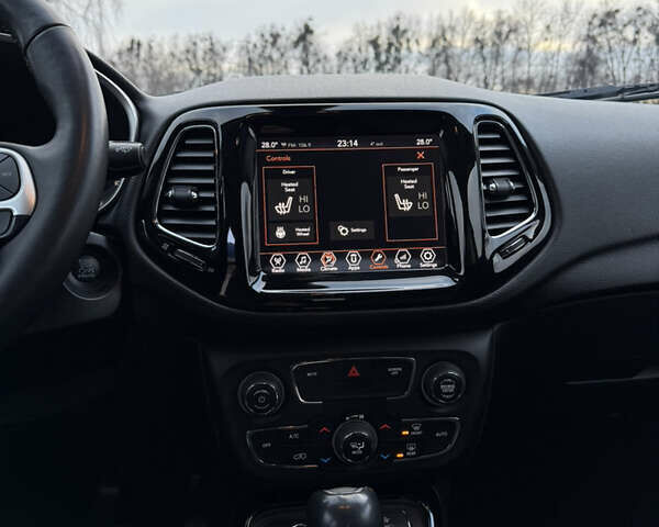 Сірий Джип Compass, об'ємом двигуна 2.4 л та пробігом 136 тис. км за 14700 $, фото 45 на Automoto.ua