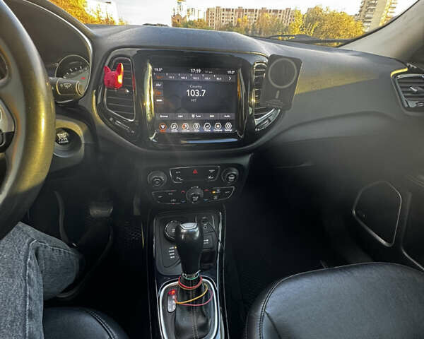 Серый Джип Компас, объемом двигателя 2.36 л и пробегом 183 тыс. км за 15400 $, фото 13 на Automoto.ua