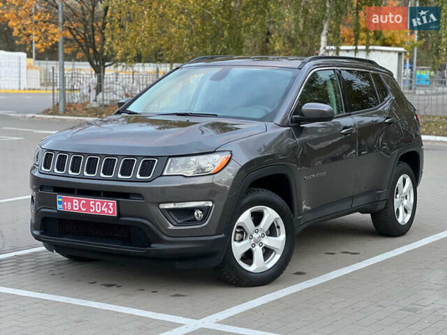 Джип Компас 2018 в Сумах на Automoto.ua Серый Джип Компас, объемом двигателя 2.36 л и пробегом 88 тыс. км за 14600 $, фото 1 на Automoto.ua